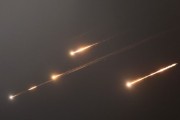 免费测算伊朗以导弹齐射回应以色列的大规模袭击